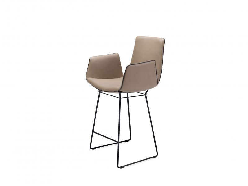 Amelie Kitchen Armchair high armrest Freifrau Manufaktur